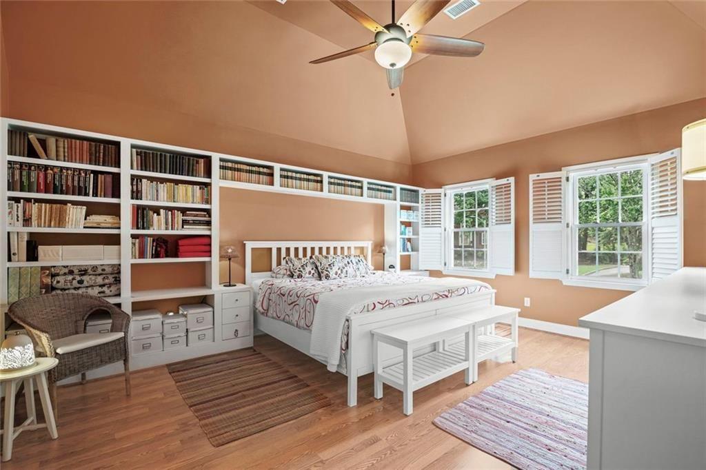 3873 Beacon Street Ne Property Photo 29