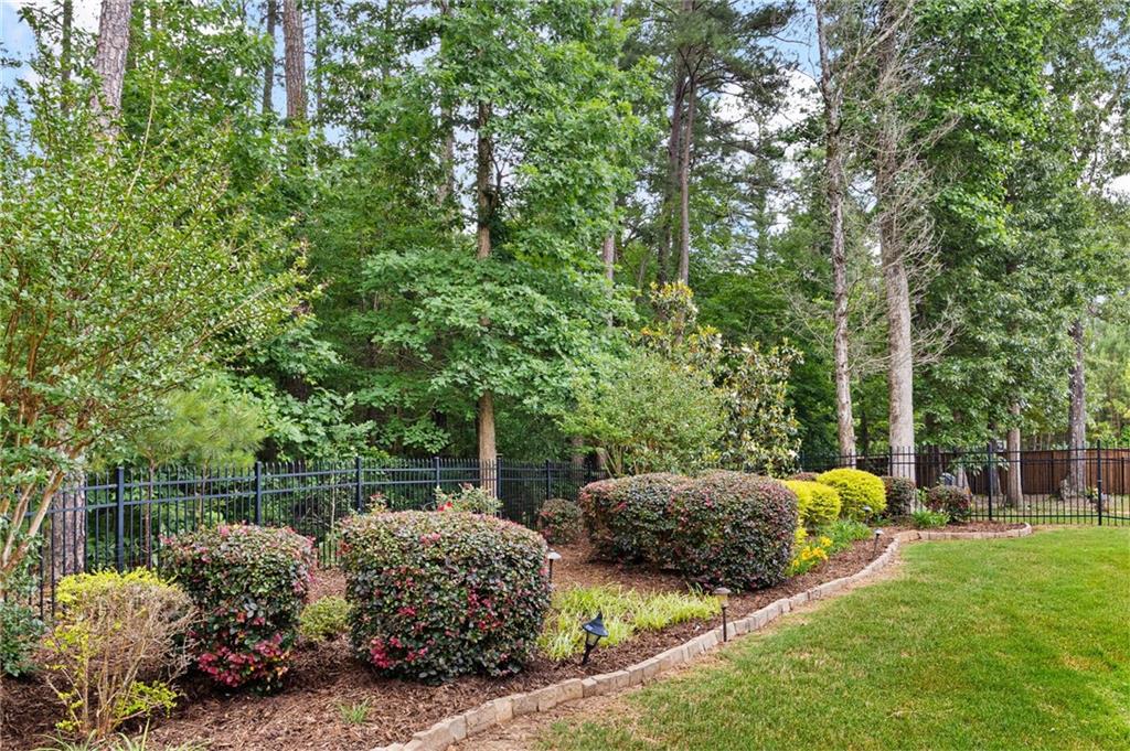 459 Fairway Drive Property Photo 4