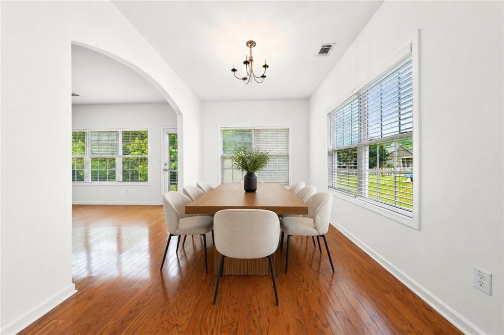 6643 Silk Tree Pointe Property Photo 3