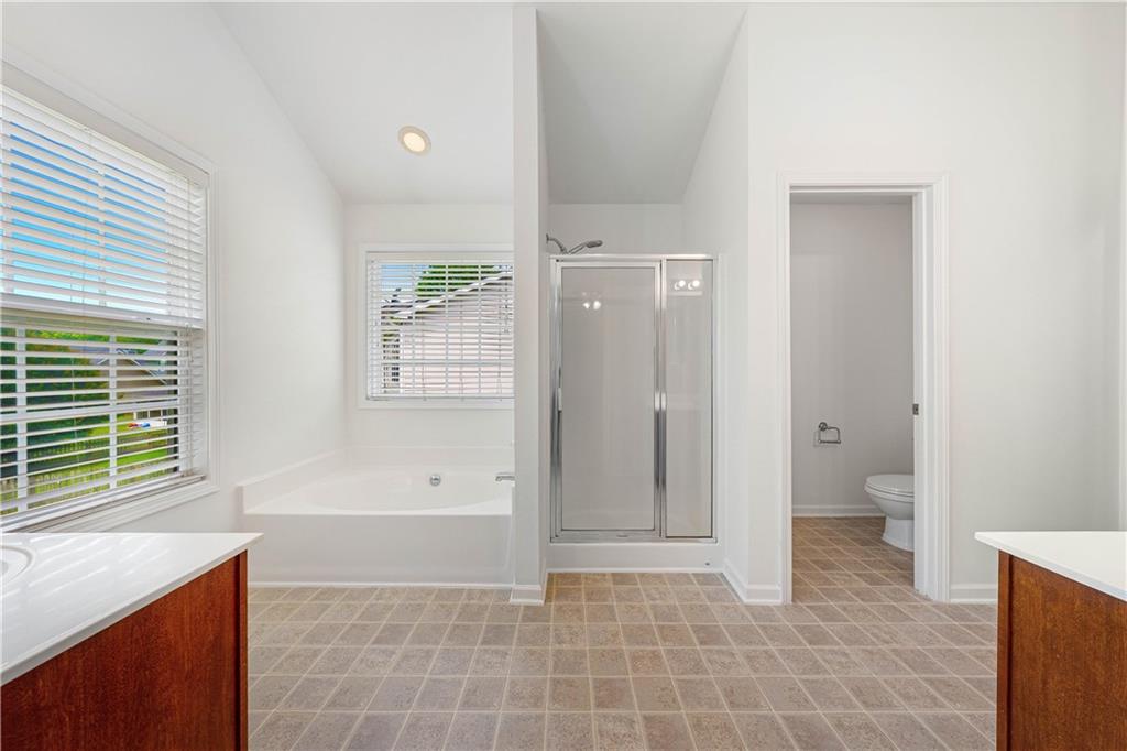 6643 Silk Tree Pointe Property Photo 19