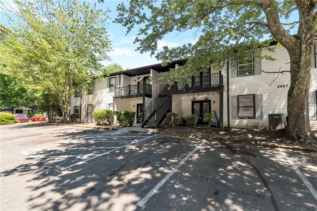 3597 Woodbriar Circle Unit B