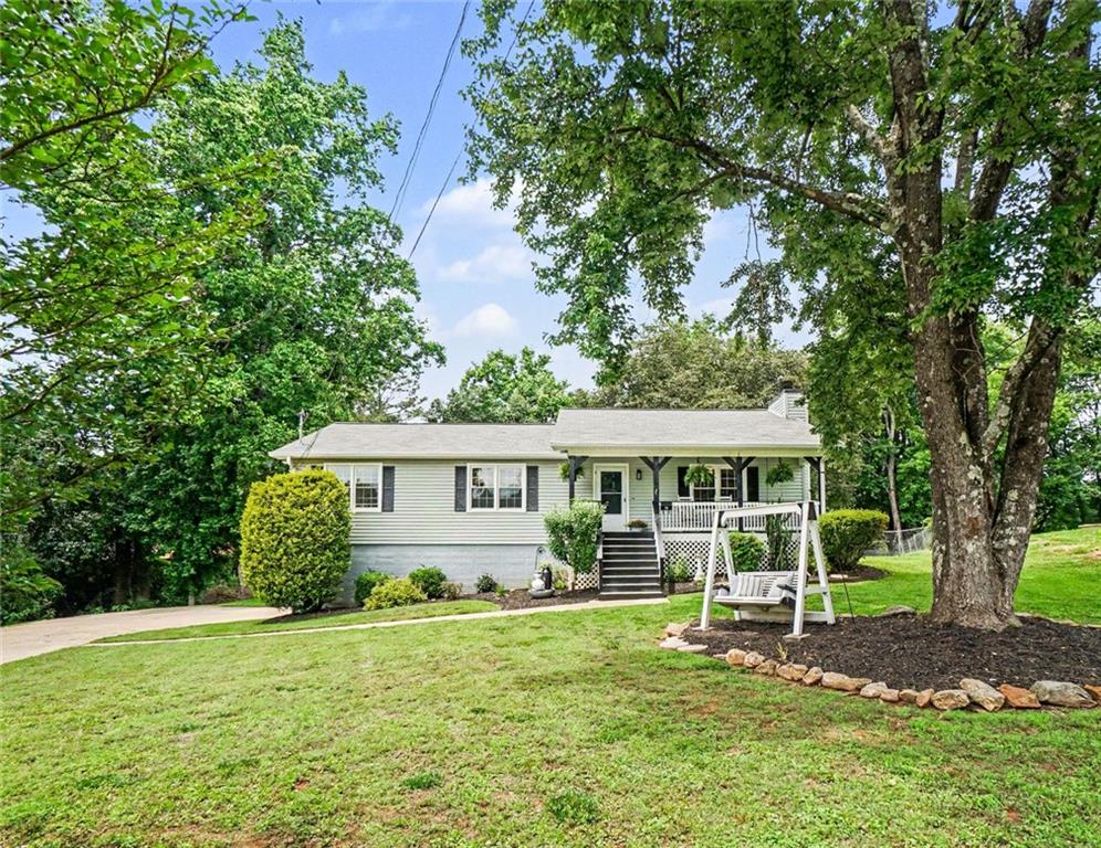 404 Hill Crest Court