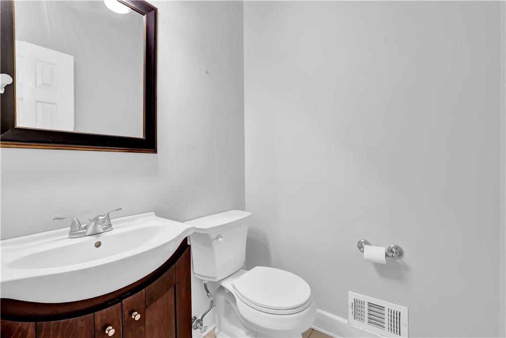 1449 Cambridge Common Property Photo 13