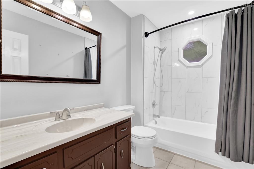 1449 Cambridge Common Property Photo 17