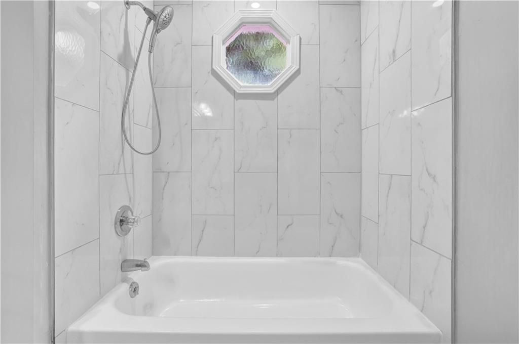 1449 Cambridge Common Property Photo 18