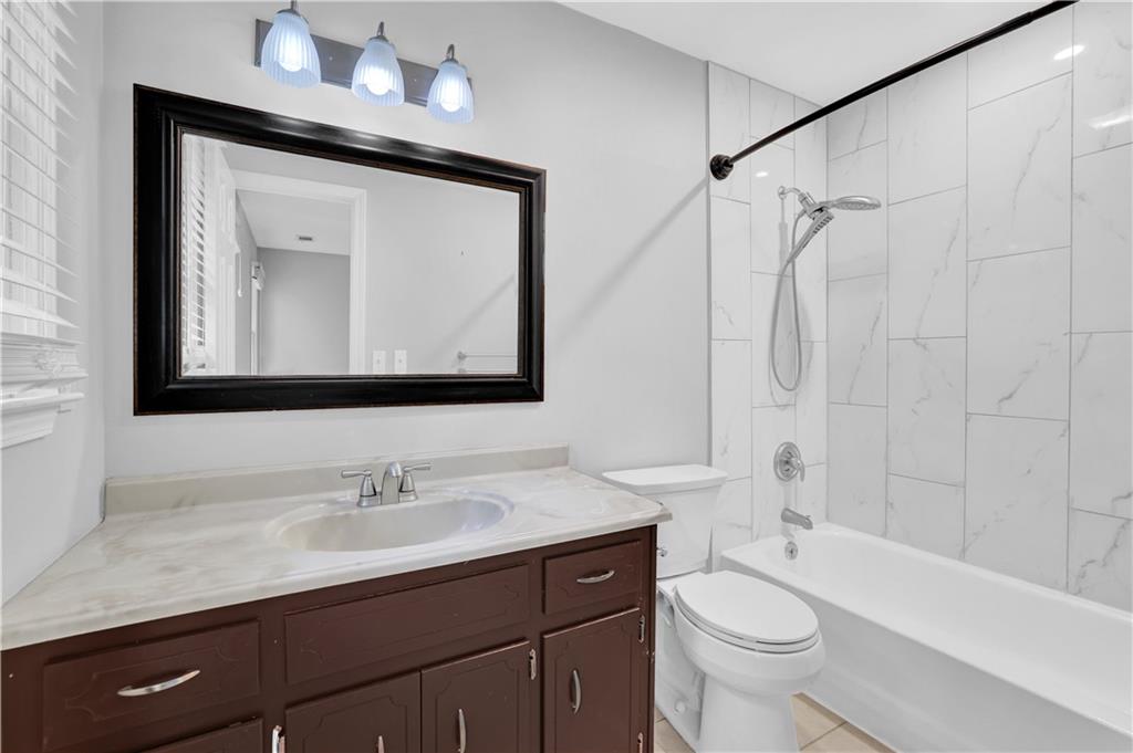 1449 Cambridge Common Property Photo 21