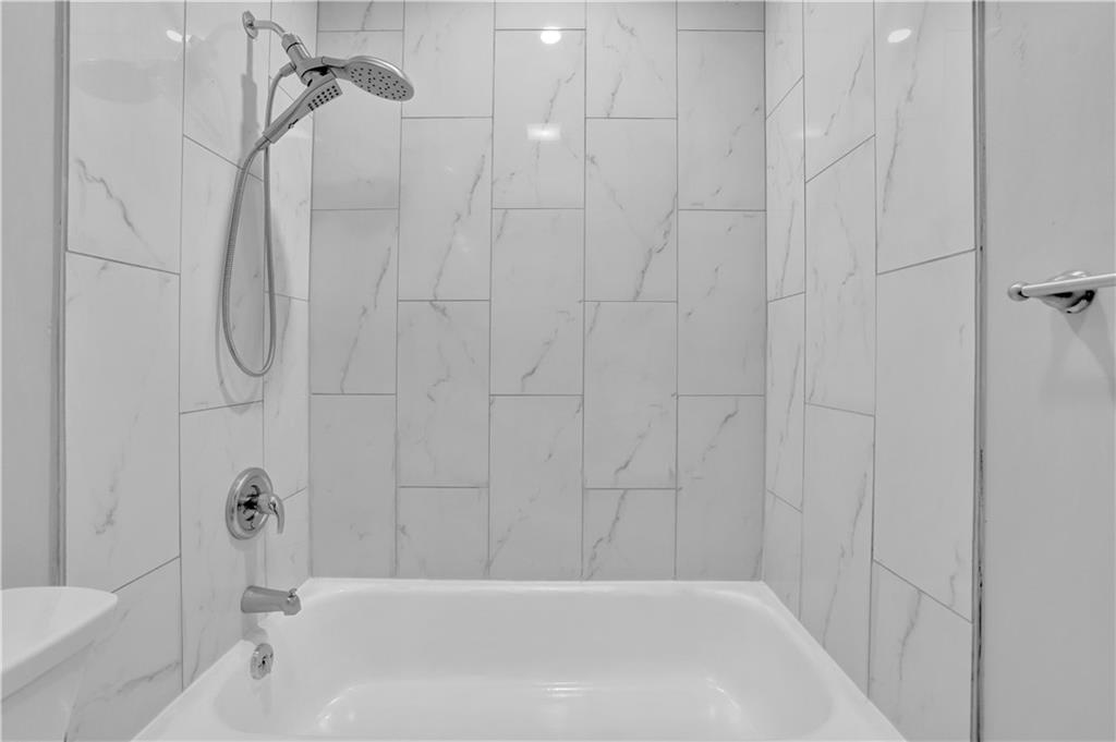 1449 Cambridge Common Property Photo 22