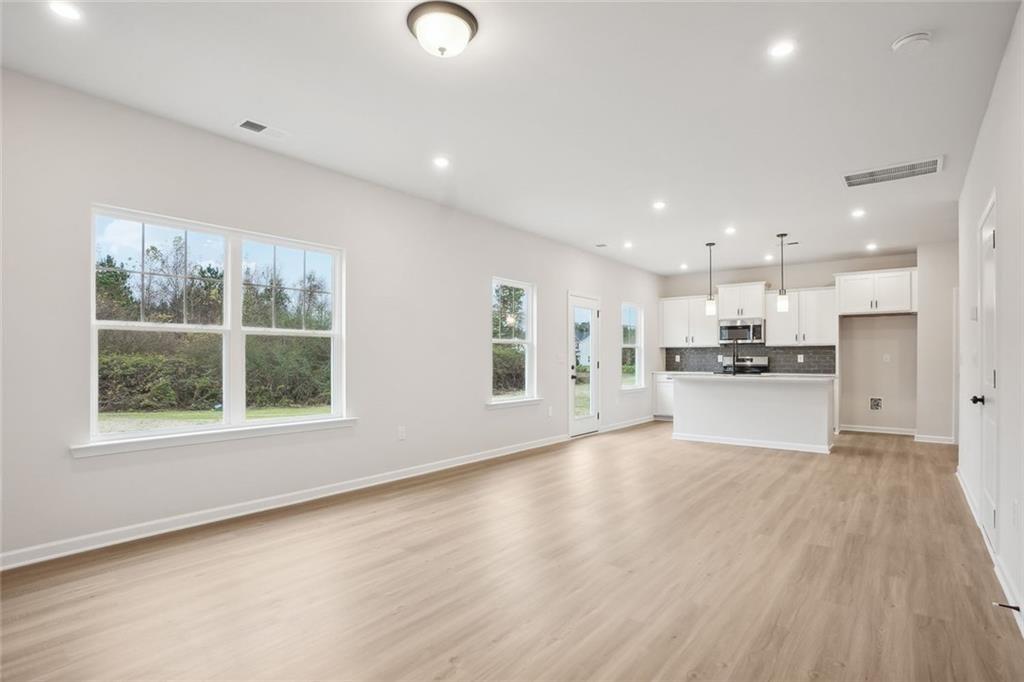 7 Everly Trail Property Photo 3