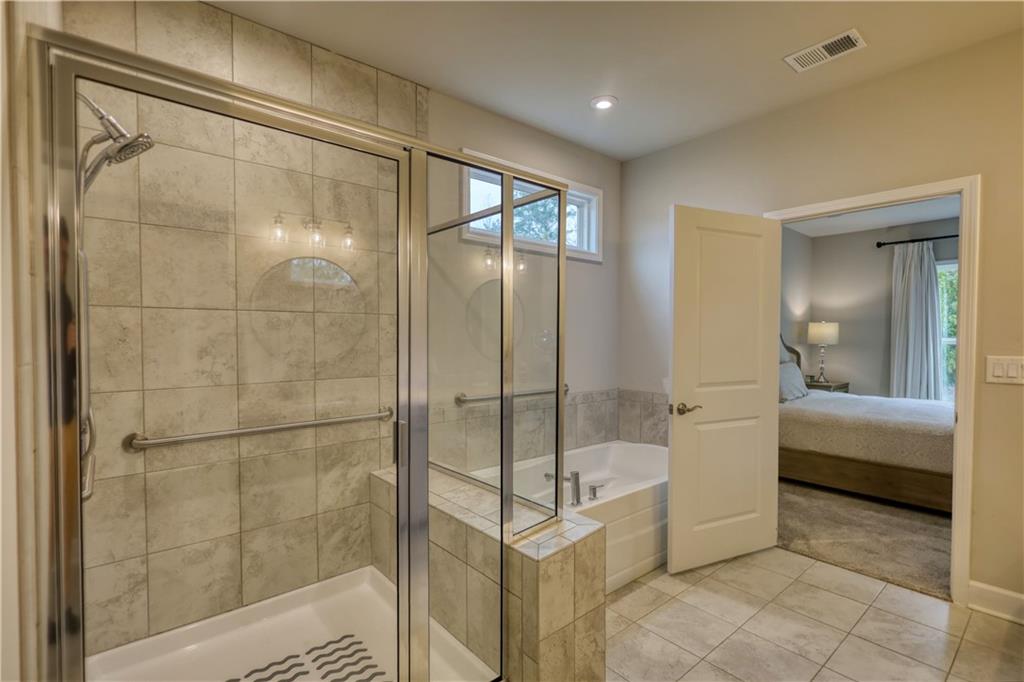 1011 Slip Path Property Photo 31