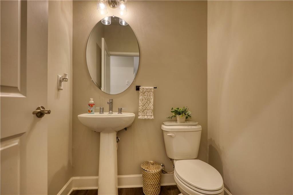 1011 Slip Path Property Photo 37