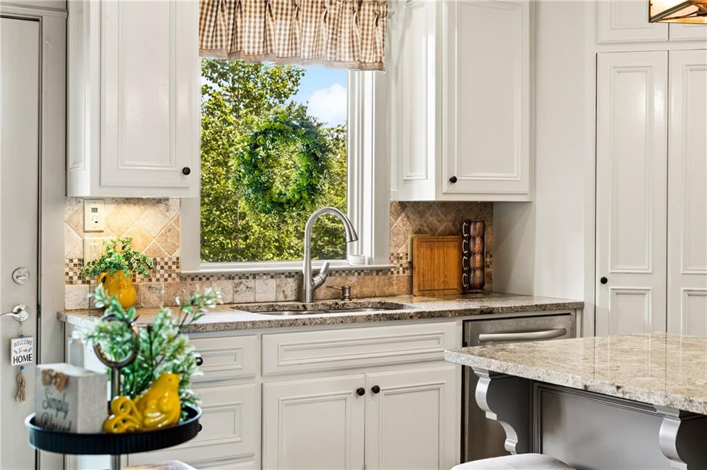 65 Cottage Lane Property Photo 15