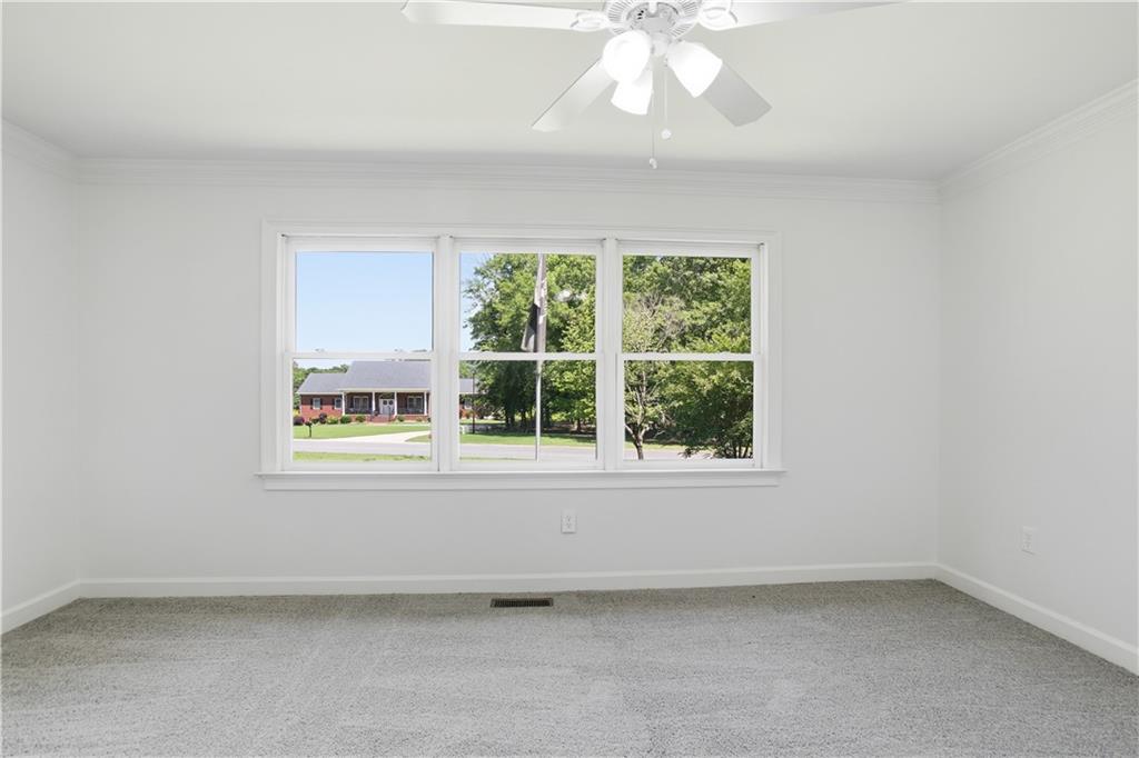 41 Lorraine Valley Property Photo 17