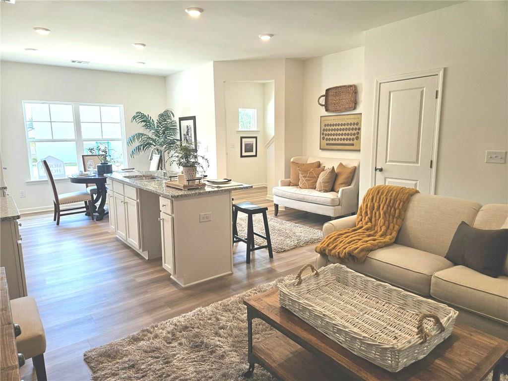 2524 Riverside Road Property Photo 1