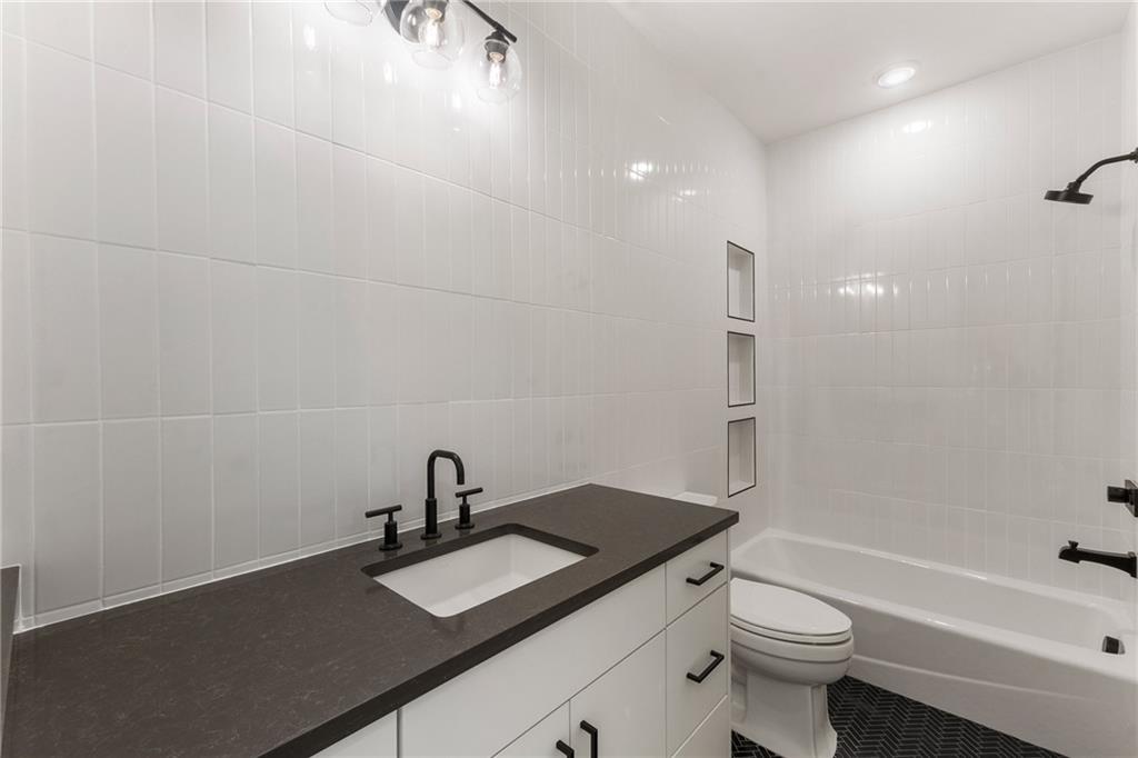 175 Andover Property Photo 49