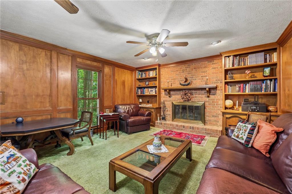 6051 Millstone Run Property Photo 12