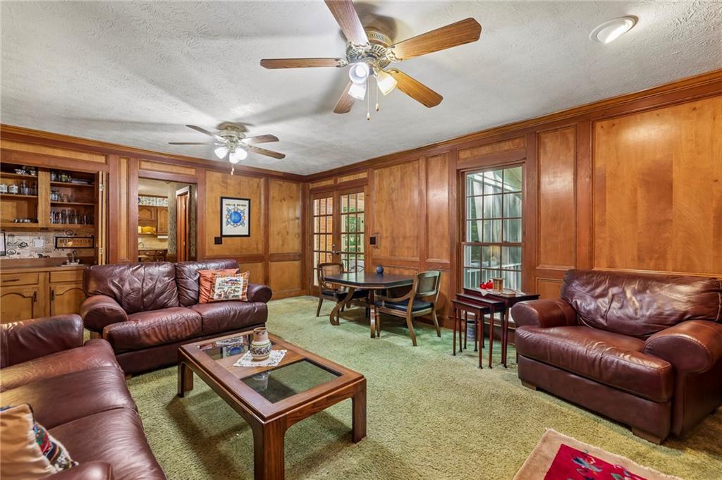 6051 Millstone Run Property Photo 14