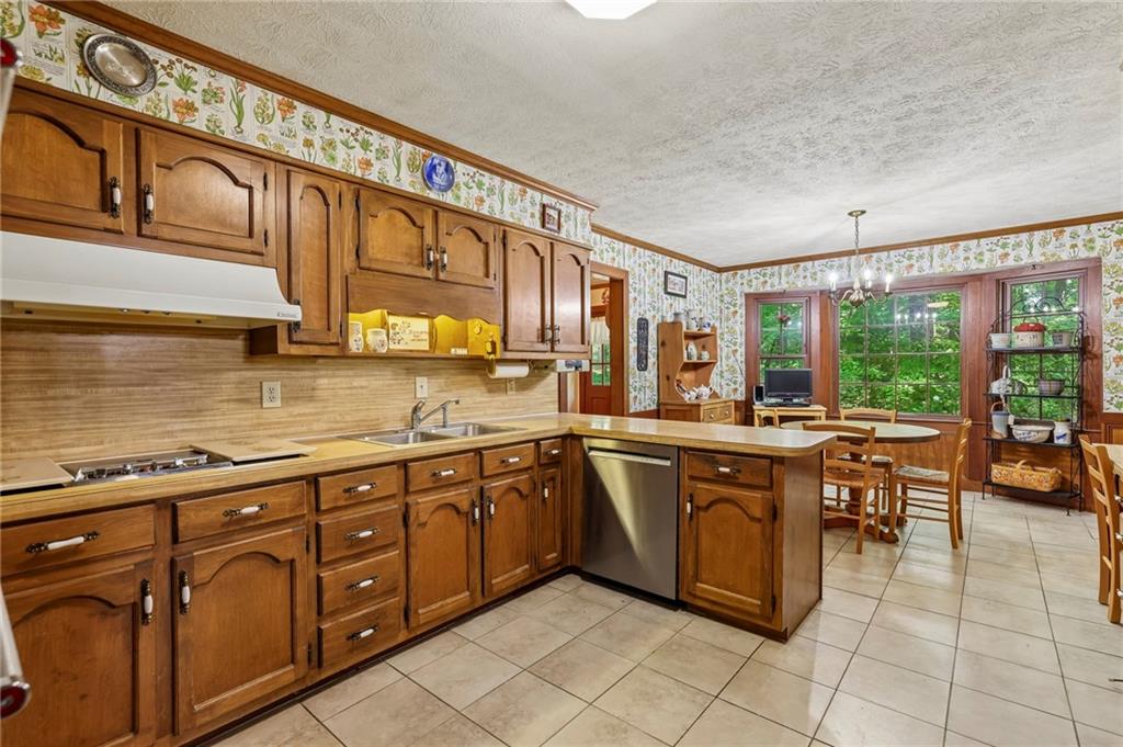 6051 Millstone Run Property Photo 15