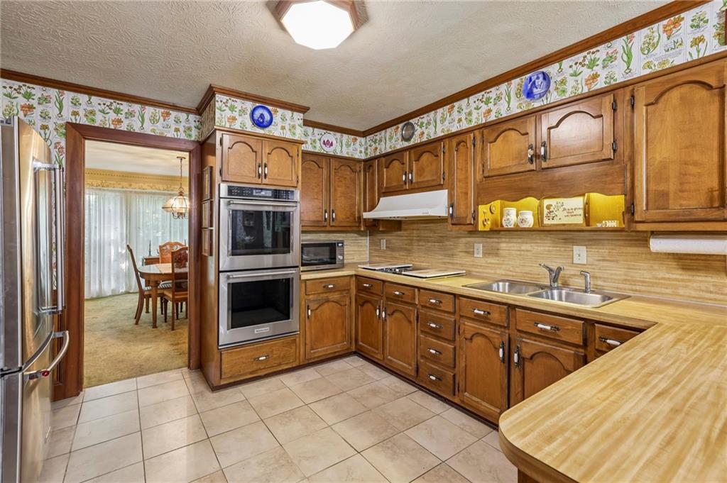 6051 Millstone Run Property Photo 16
