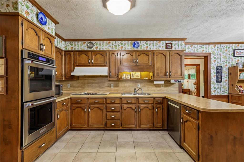 6051 Millstone Run Property Photo 17