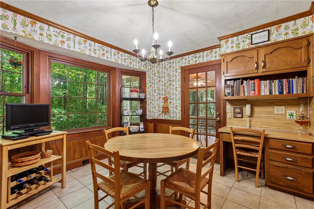 6051 Millstone Run Property Photo 18