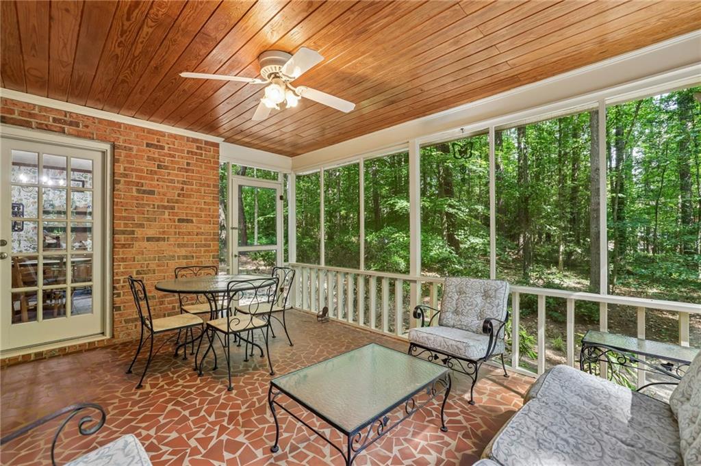 6051 Millstone Run Property Photo 19