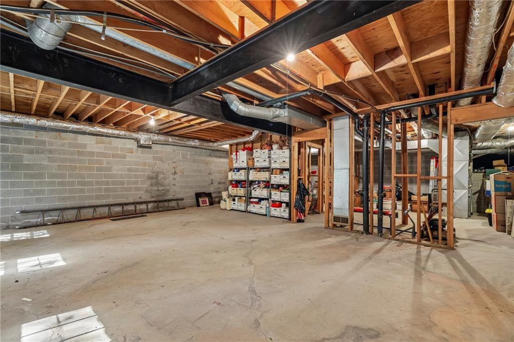 6051 Millstone Run Property Photo 35