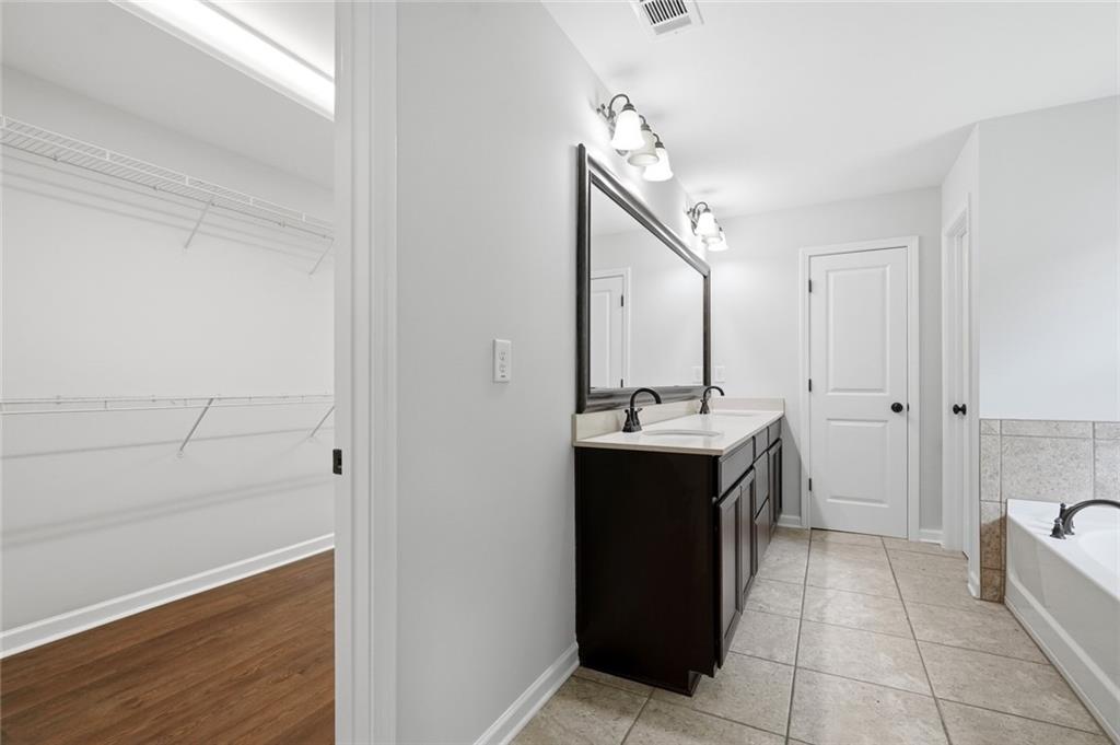 1190 Krobot Way Property Photo 27