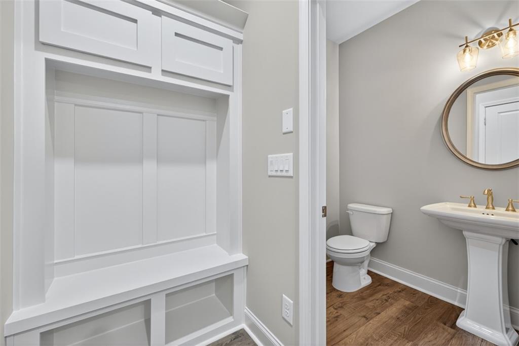 8845 Jot Em Down Road Property Photo 30