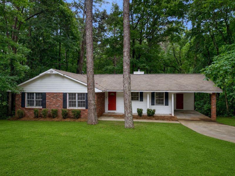 260 Pinehurst Drive Property Photo 1