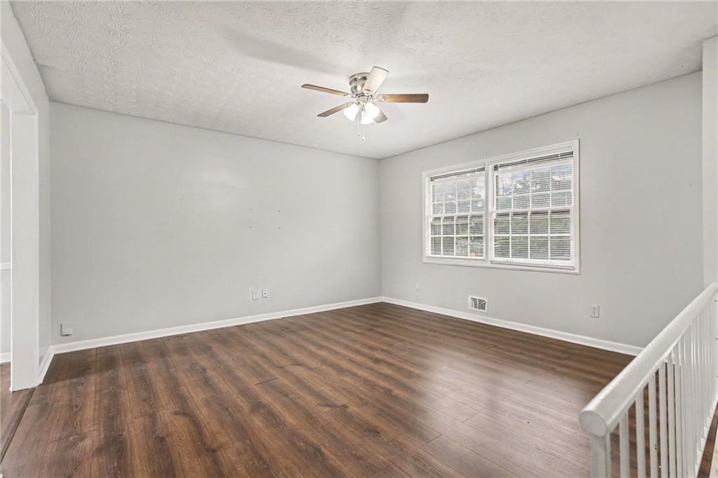 2120 Sandgate Circle Property Photo 11