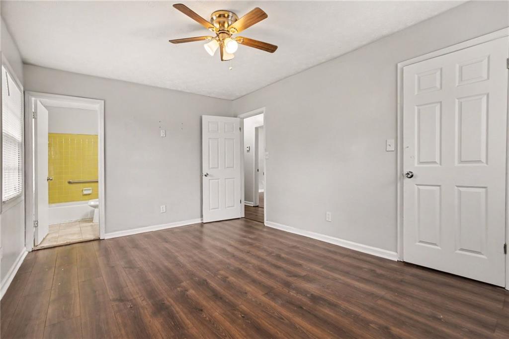 2120 Sandgate Circle Property Photo 17