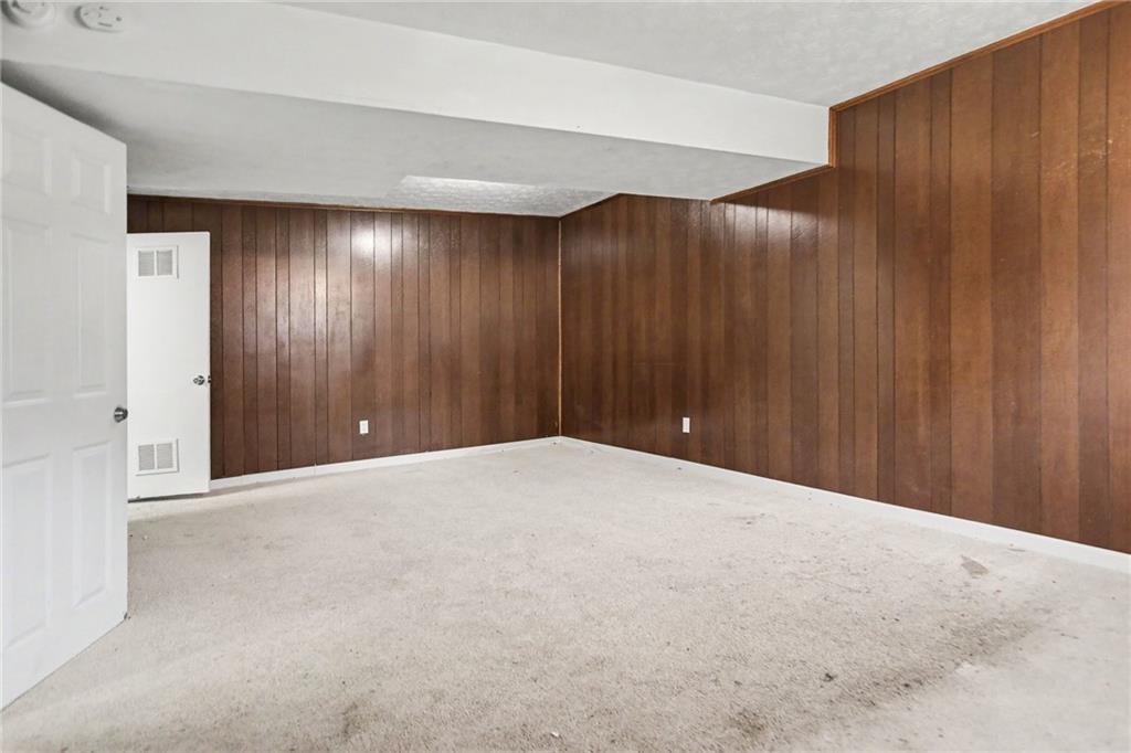 2120 Sandgate Circle Property Photo 20