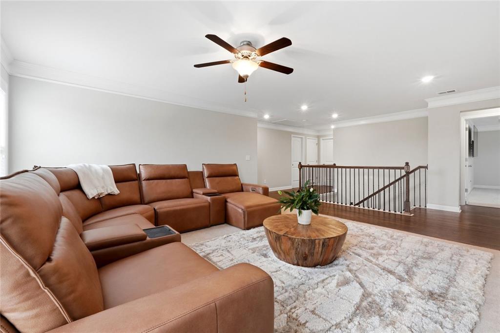526 Rosemont Avenue Property Photo 14
