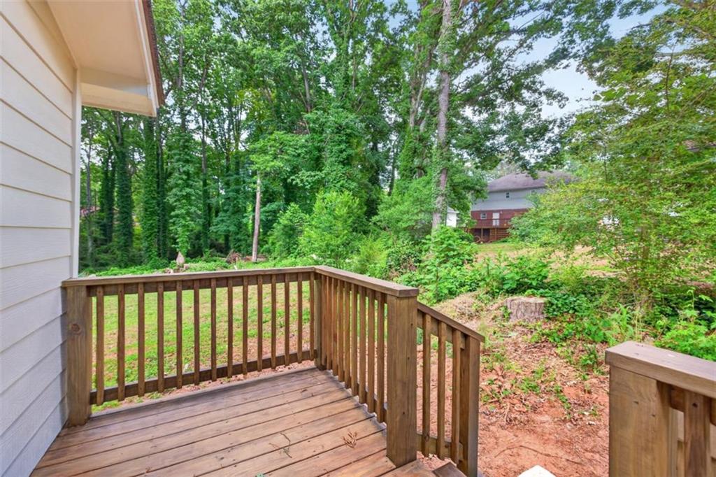 136 Nowell Street Property Photo 4
