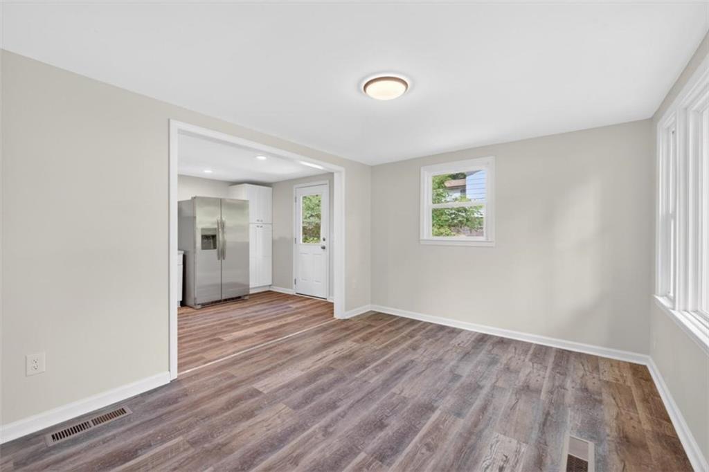 136 Nowell Street Property Photo 8