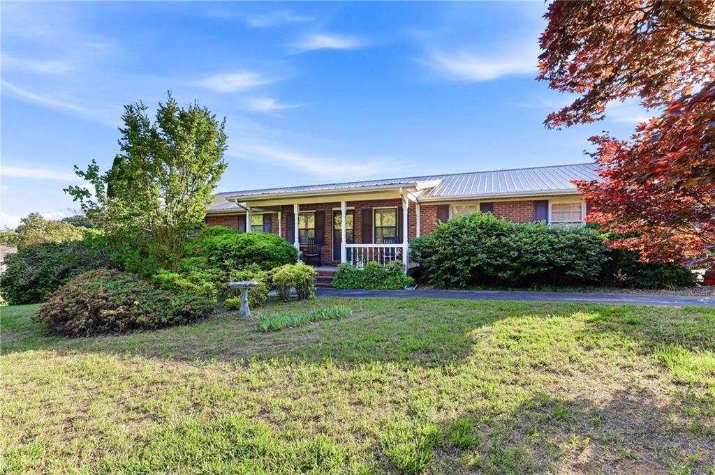 4711 Mount Vernon Road Property Photo 1