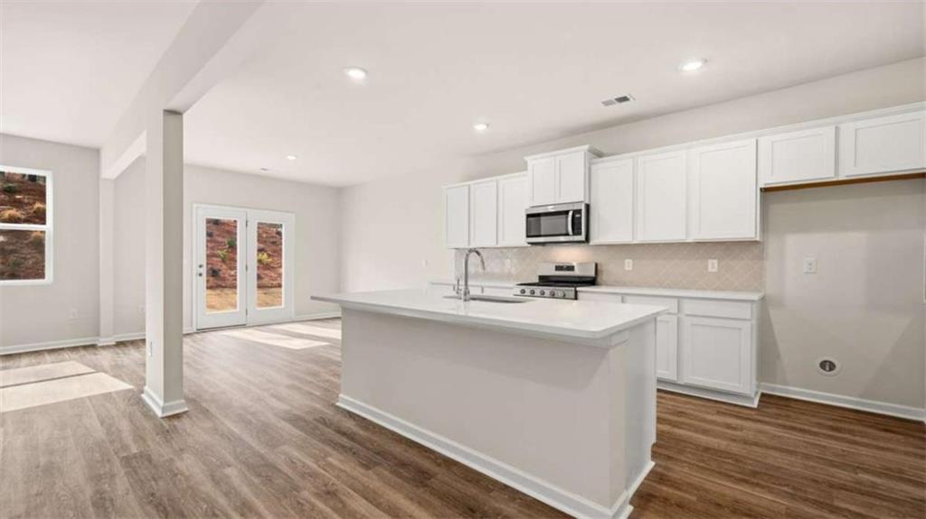 2261 Edgecombe Property Photo 6