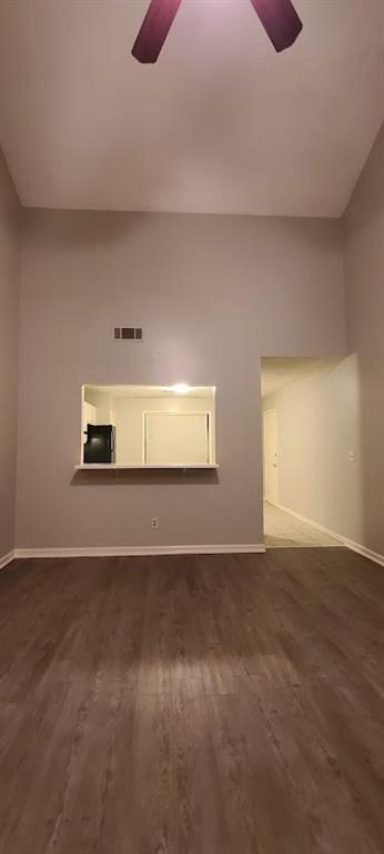 966 Amberly Drive Unit B Property Photo 13
