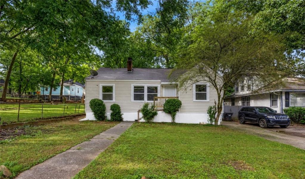 1826 E Farris Avenue Property Photo 2