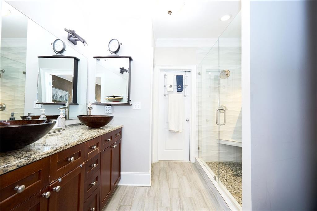 7781171 Property Photo 5
