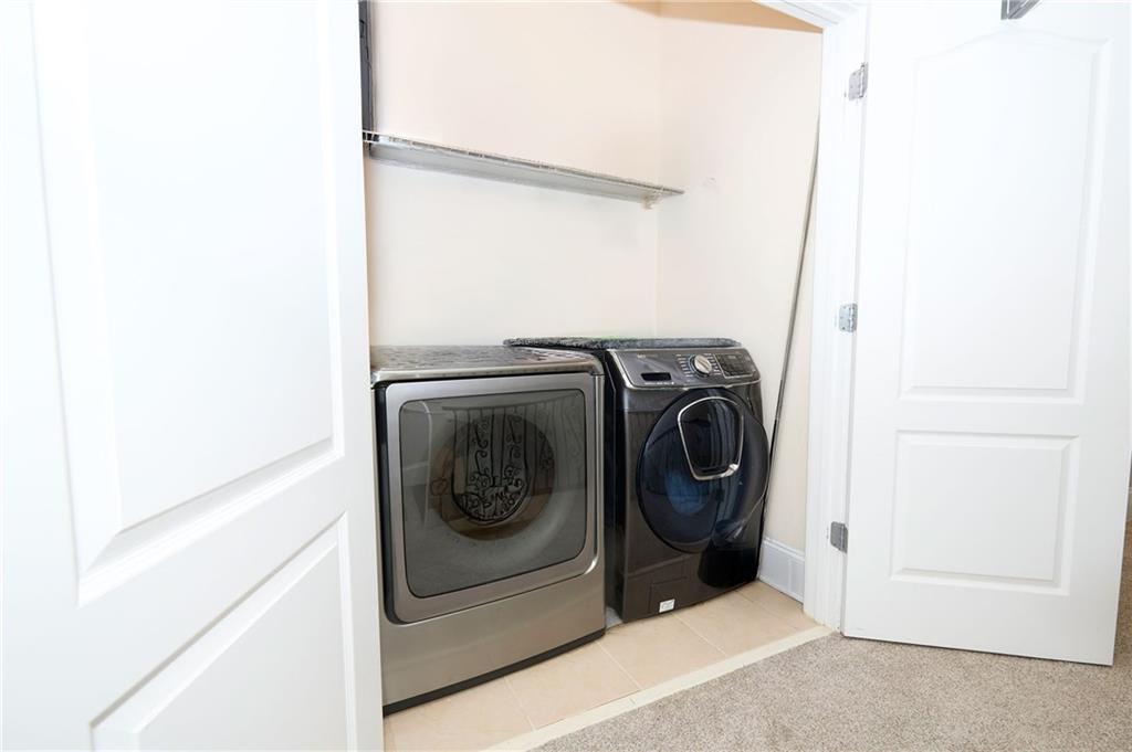 7781171 Property Photo 14