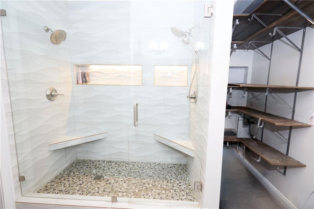 7781171 Property Photo 21