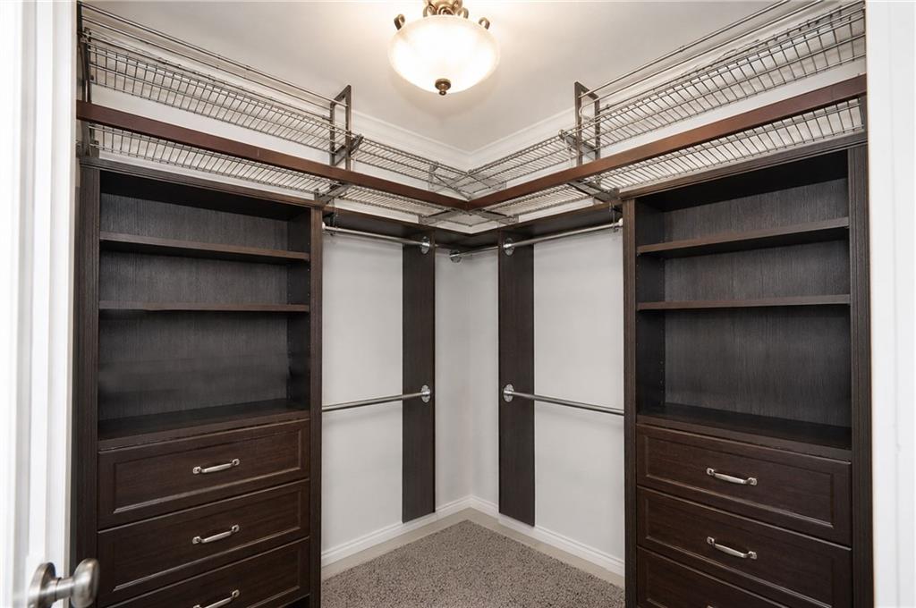 7781171 Property Photo 22