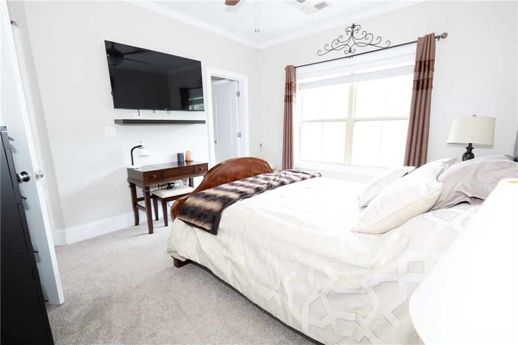 7781171 Property Photo 24