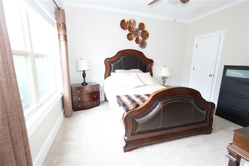 7781171 Property Photo 26