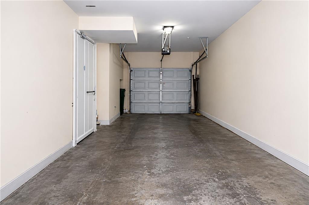 7781171 Property Photo 32