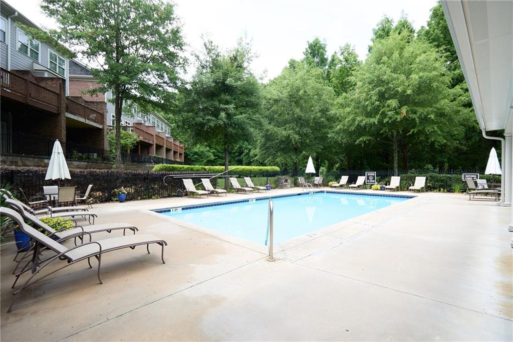 7781171 Property Photo 37