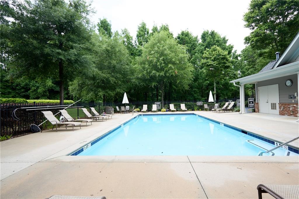 7781171 Property Photo 38