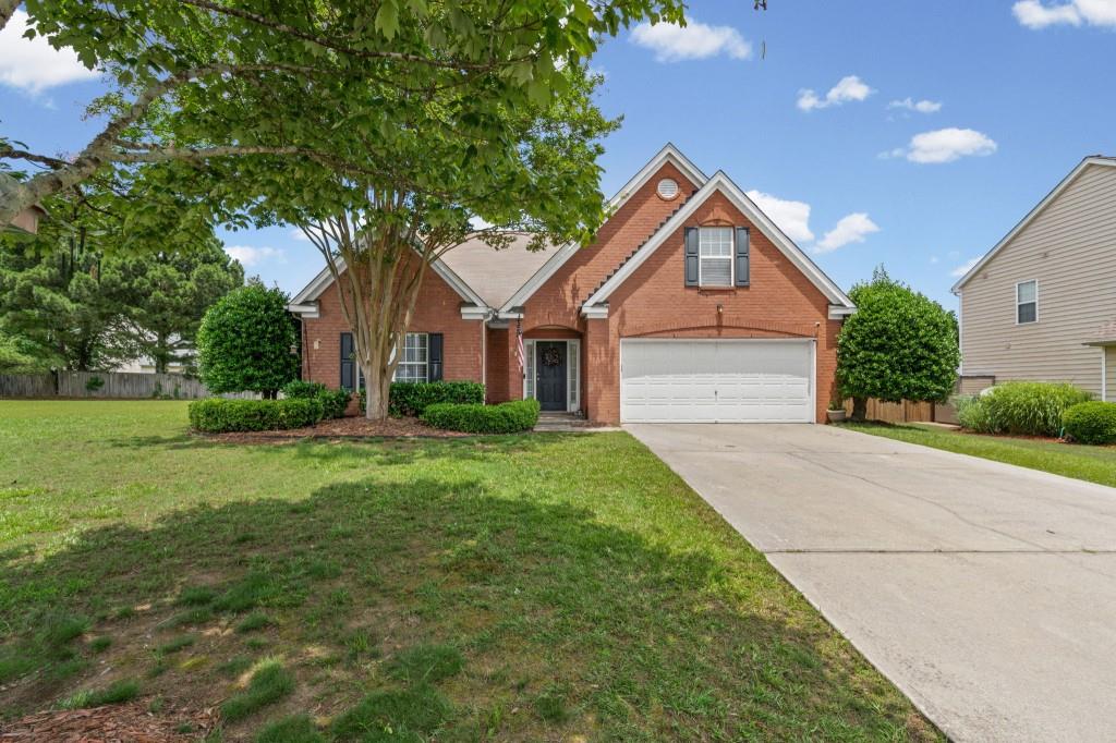 2114 Beacon Crest Drive Property Photo 4