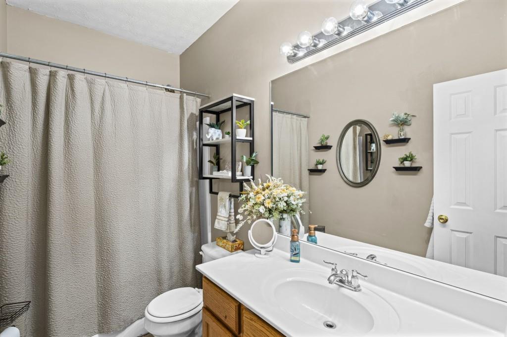 2114 Beacon Crest Drive Property Photo 30